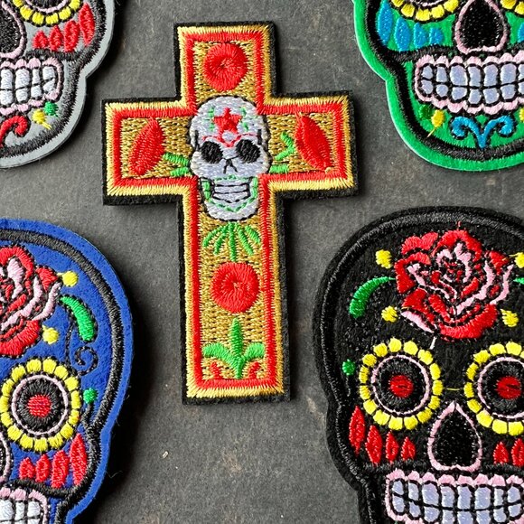 Set of 5 Large Day of the Dead Sugar Skull Iron On Patches - Picture 6 of 7